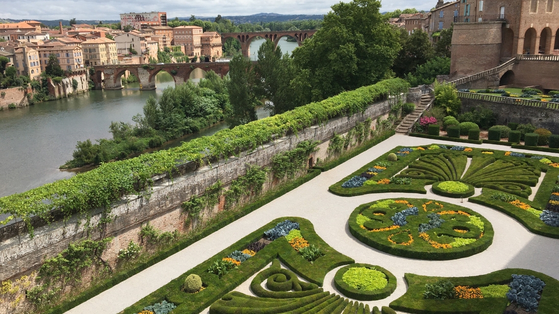 Des Racines Et Des Ailes Jardins D Exception Des racines & des ailes | FranceTvPro.fr
